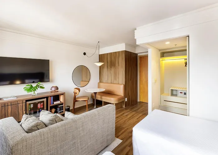 Estanplaza International